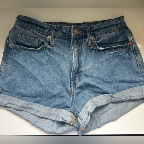 Wild Fable “Happy” Medium Wash High Rise Mom Jean Shorts - Picture 2 of 4